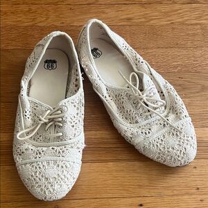 Cream Lace Knit  Ballet Shoes Flats Size 8 Cottage Core Boho Feminine